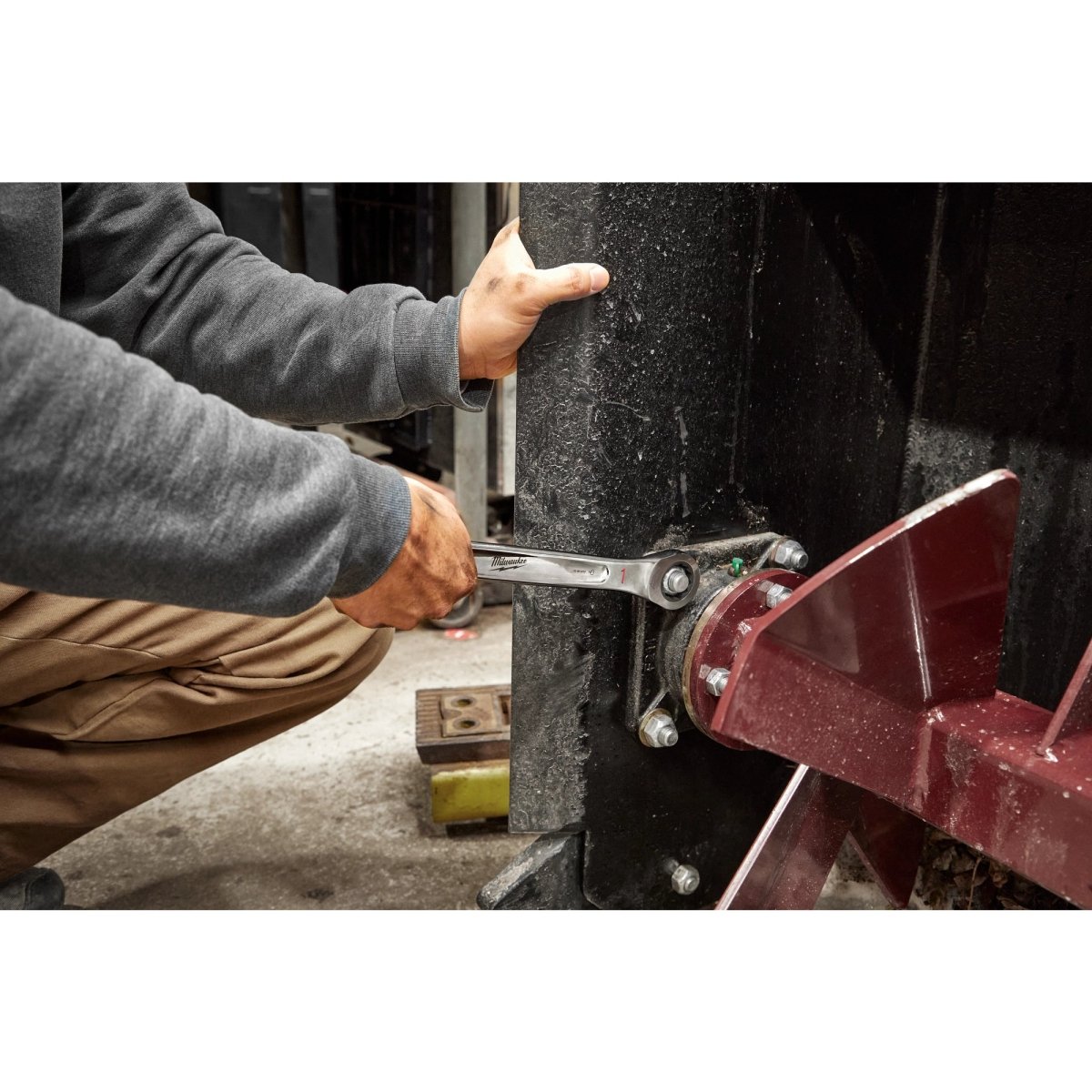 1 - 1/16" Ratcheting Combination Wrench - AAA Industrial Supply
