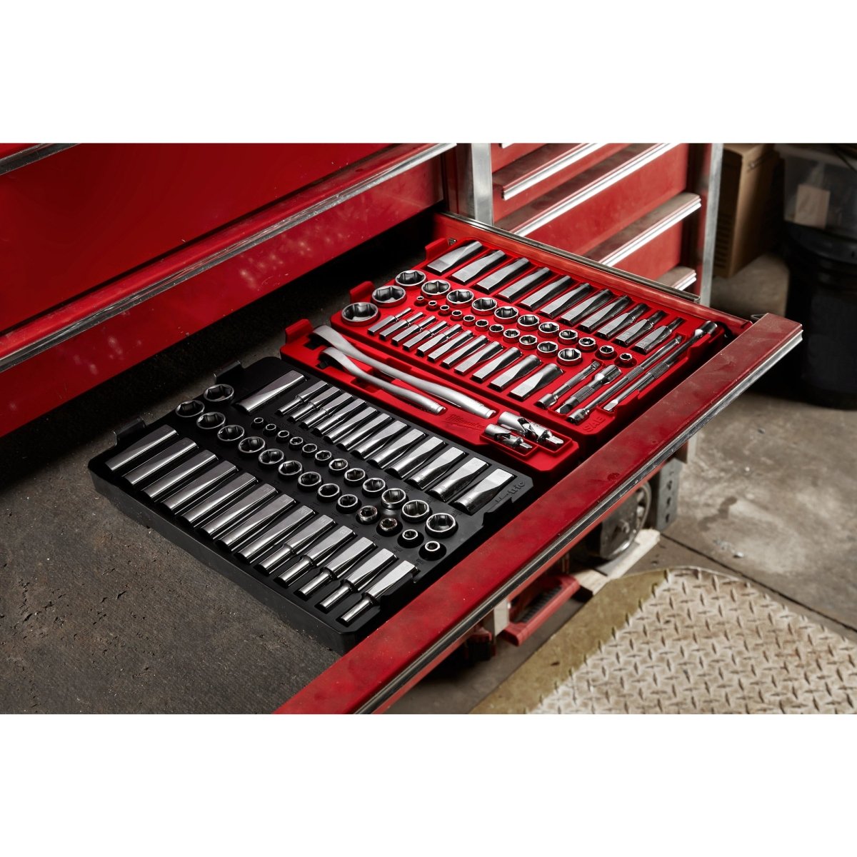 106pc 1/4" and 3/8" Metric & SAE Ratchet and Socket Set with PACKOUT™ Low - Profile Organizer - AAA Industrial Supply