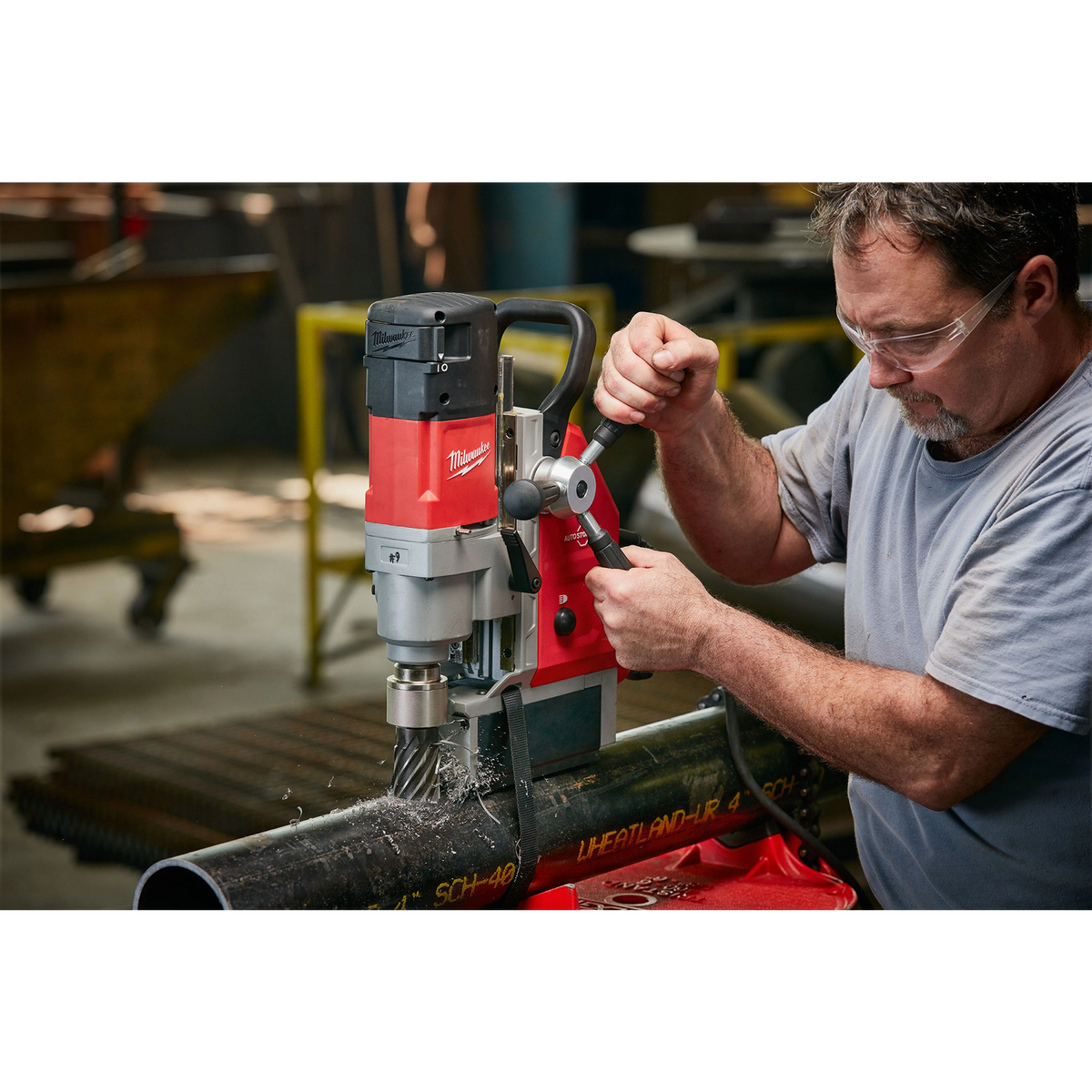 Milwaukee 1-5/8" Magnetic Drill Kit