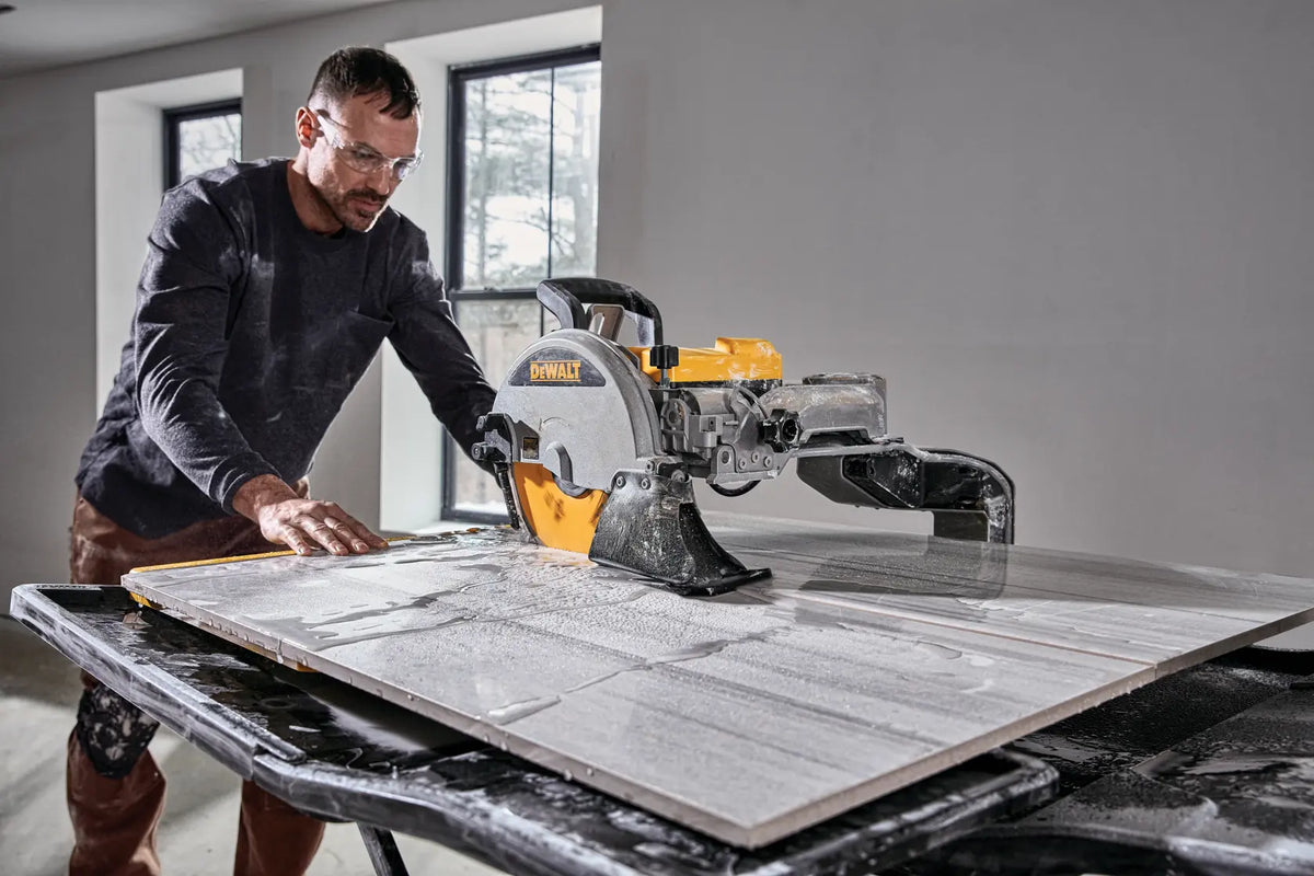 DEWALT 10IN High Capacity Wet Tile Saw