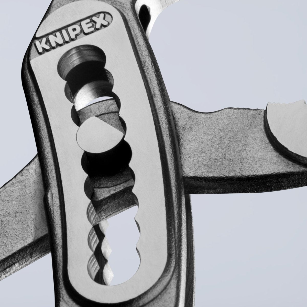 Alligator® Water Pump Pliers, 7.25", Non - Slip Plastic - AAA Industrial Supply