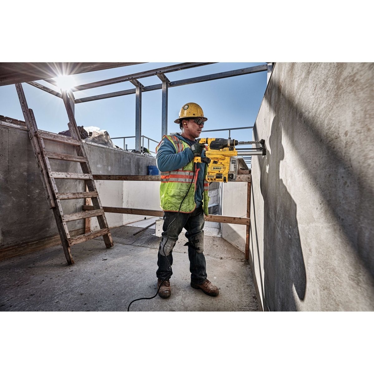 Dewalt 1 - 1/8 In. Sds Plus Rotary Hammer Kit - AAA Industrial Supply