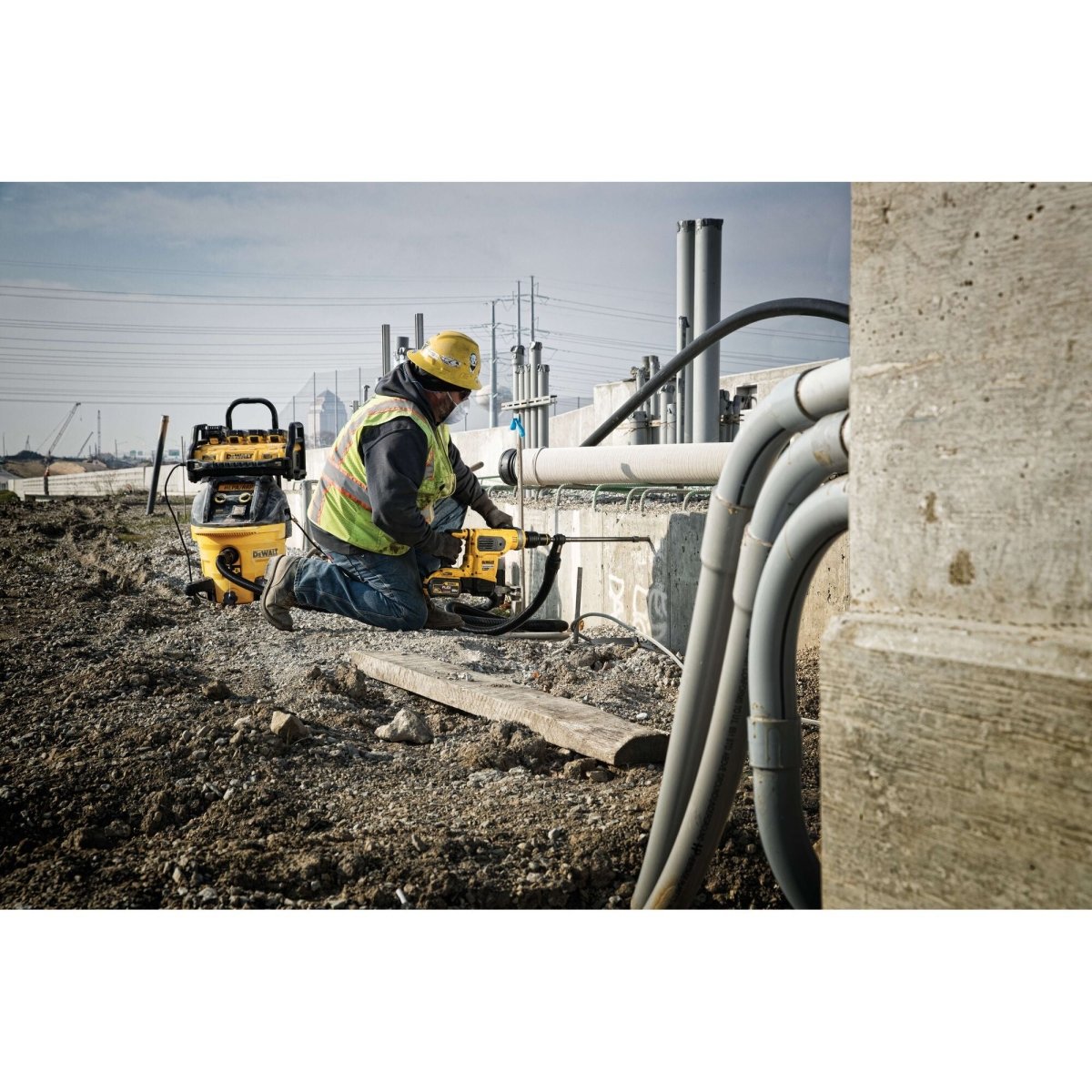 Dewalt 1800 Watt Portable Power Station And Simultaneous Battery Charger - AAA Industrial Supply