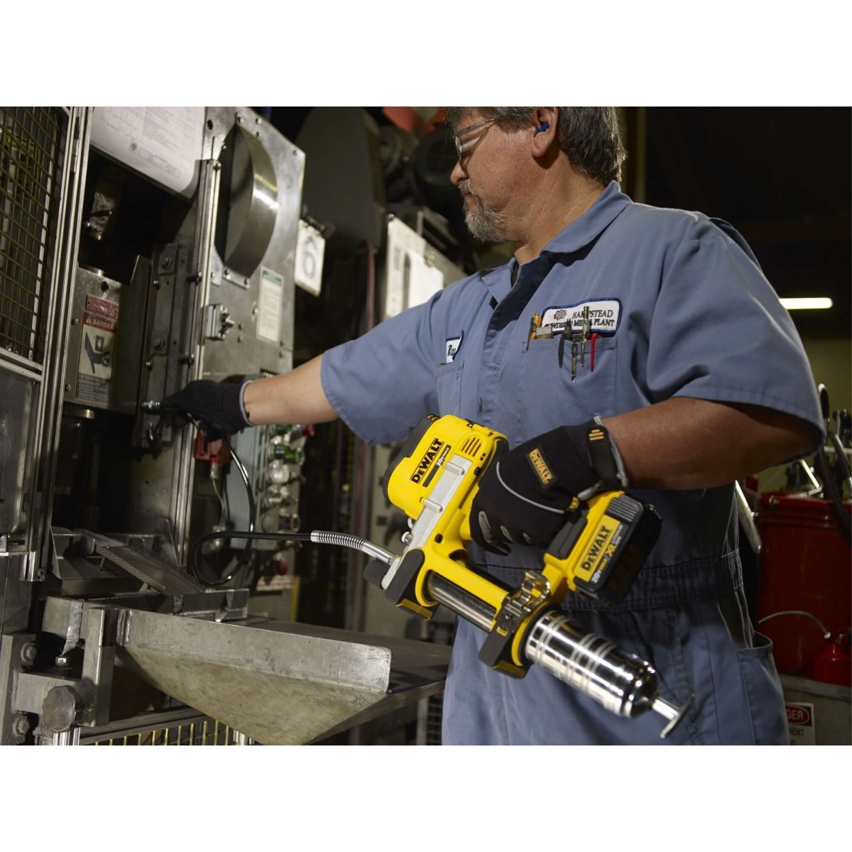 Dewalt 20V Max* Cordless Grease Gun Kit - AAA Industrial Supply