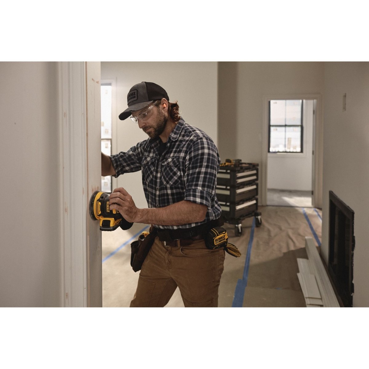 Dewalt 20V Max* Xr 5 In Brushless Cordless Variable - Speed Random Orbital Sander (Tool Only) - AAA Industrial Supply