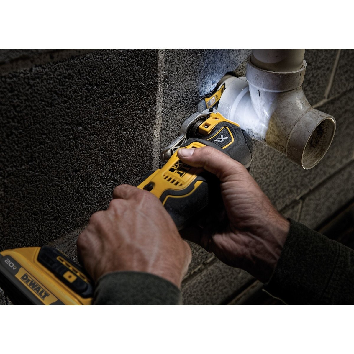 Dewalt 20V Max* Xr Brushless Cordless 3 - Speed Oscillating Multi - Tool Kit (2.0 Ah Battery) - AAA Industrial Supply