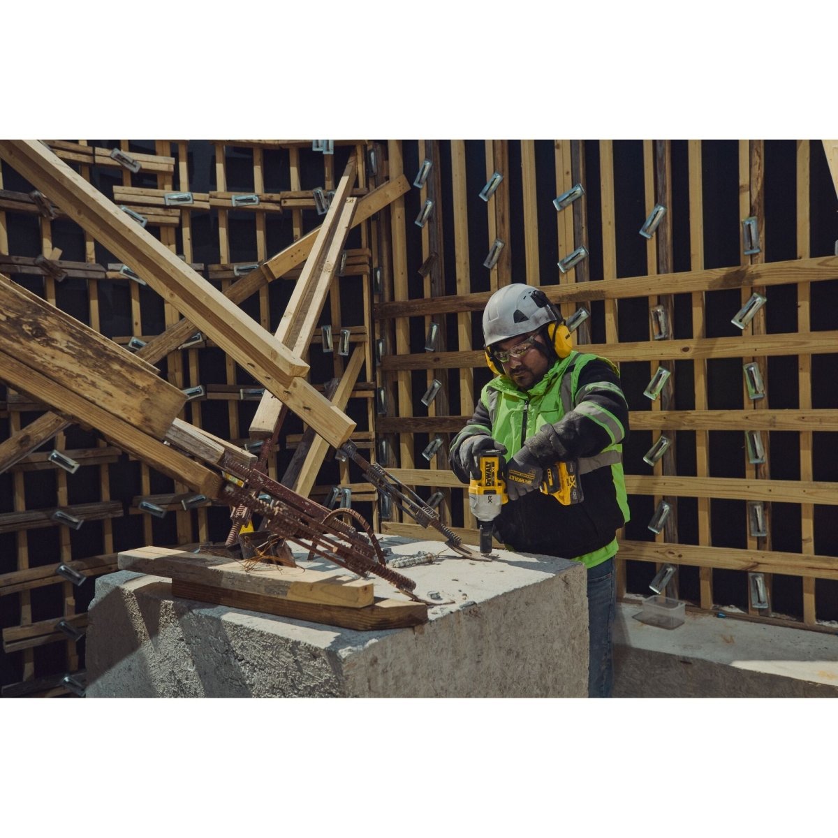 Dewalt 20V Max* Xr Brushless Cordless 3/4 In. High Torque Impact Wrench With Hog Ring Anvil (Tool Only) - AAA Industrial Supply