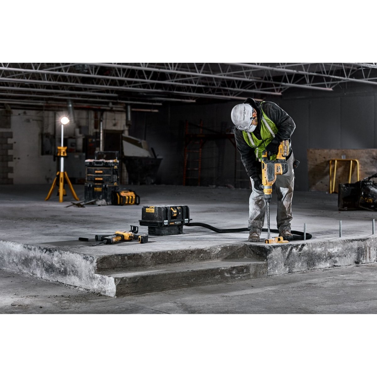 Dewalt 60V Max* 1 - 7/8 In. Brushless Cordless Sds Max Combination Rotary Hammer Kit - AAA Industrial Supply