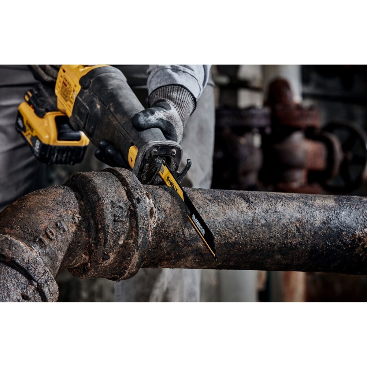 Dewalt Elite Series 9" 8 Tpi Metal Cutting Carbide Tipped Reciprocating Saw Blades (1 Pack) - AAA Industrial Supply