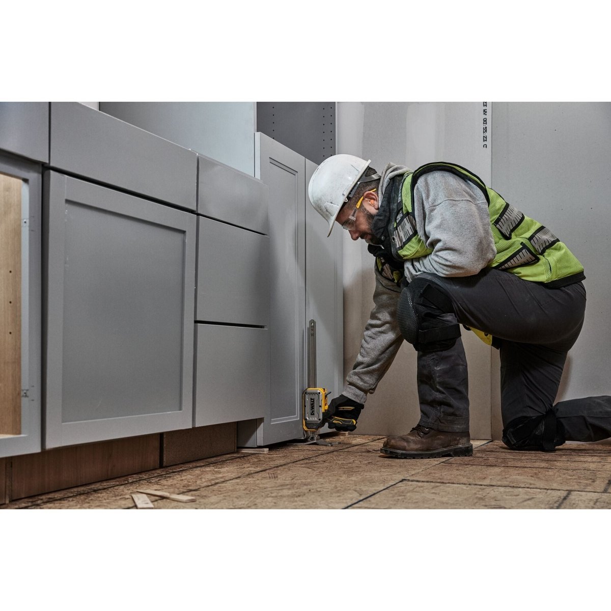 Dewalt Toughseries Construction Jack - AAA Industrial Supply