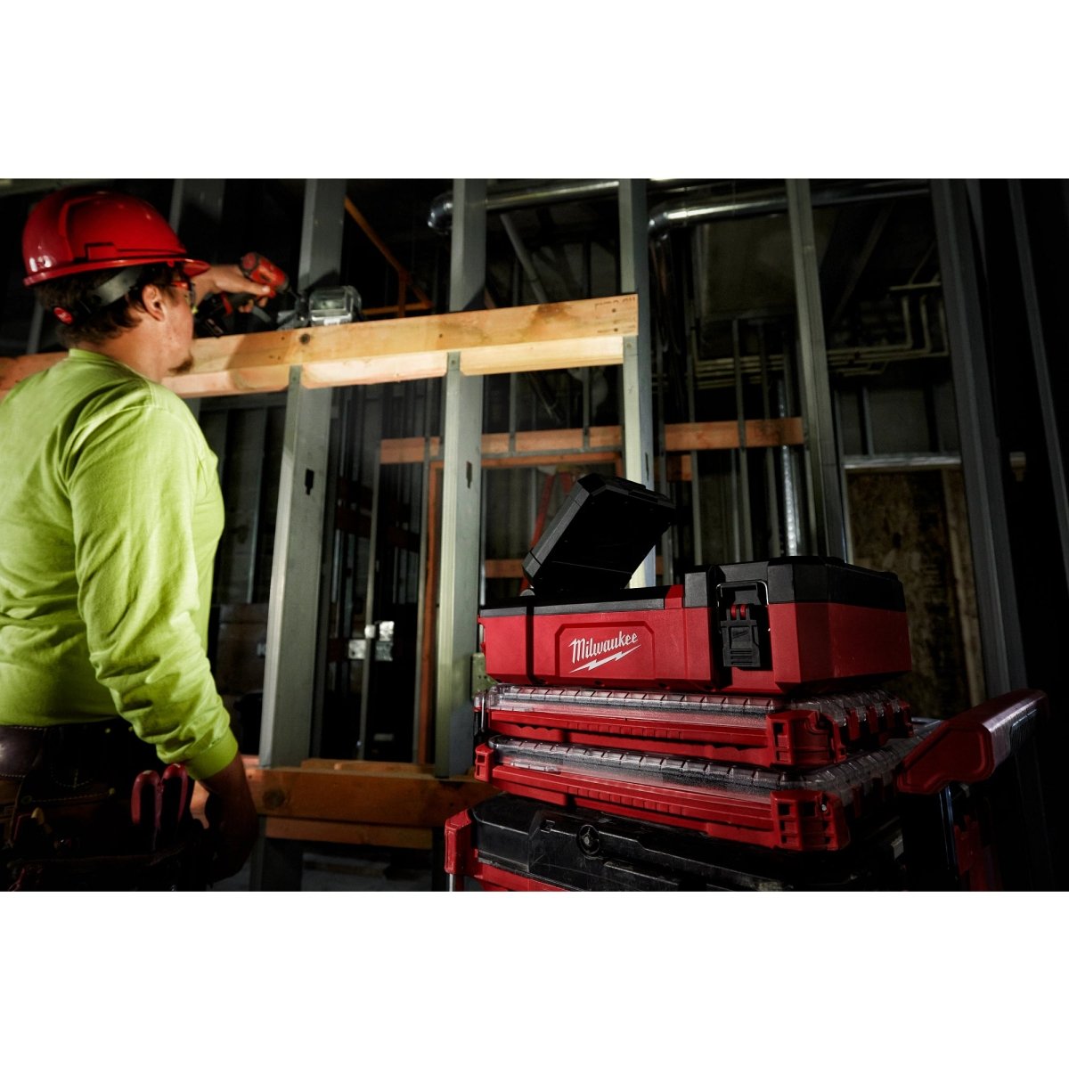 M12™ Flood Light + USB Charging w/ PACKOUT™ Compatibility - AAA Industrial Supply