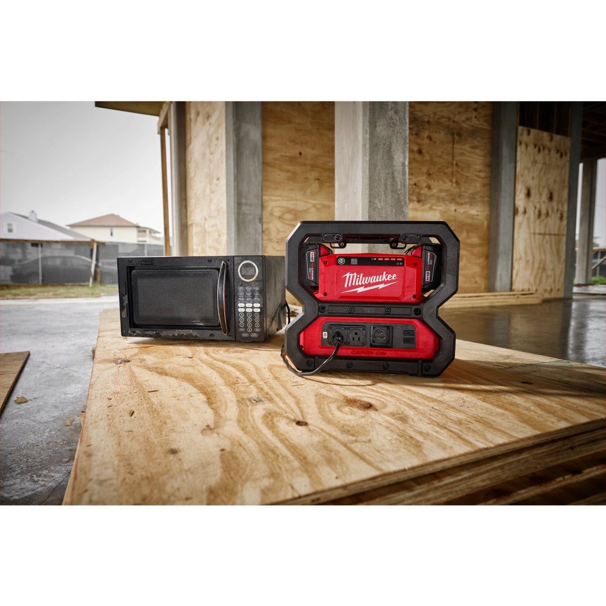 M18™ CARRY - ON™ 3600W/1800W Power Supply - AAA Industrial Supply