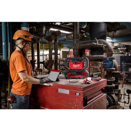 M18™ CARRY - ON™ 3600W/1800W Power Supply - AAA Industrial Supply