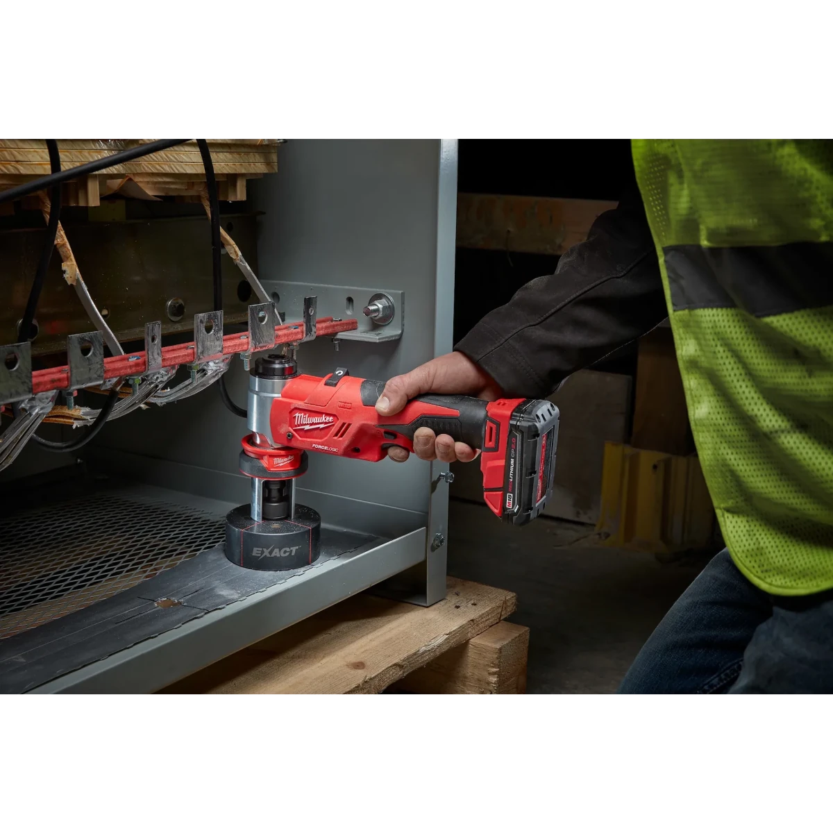 M18™ FORCE LOGIC™ 6T Knockout Tool 1/2" - 2" - AAA Industrial Supply