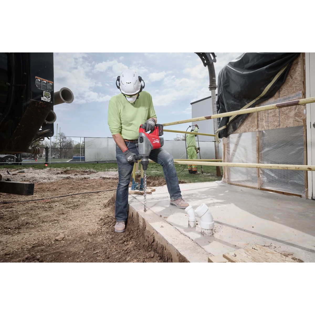 M18 FUEL™ 1-3/4" SDS MAX Rotary Hammer w/ ONE-KEY™ - AAA Industrial Supply