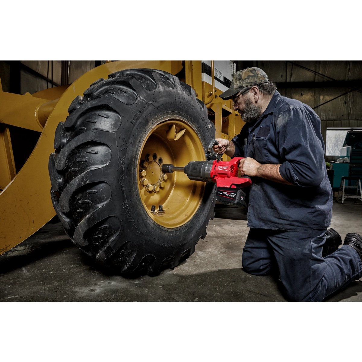 M18 FUEL™ 1" D - Handle Ext. Anvil High Torque Impact Wrench w/ ONE - KEY™ Kit - AAA Industrial Supply