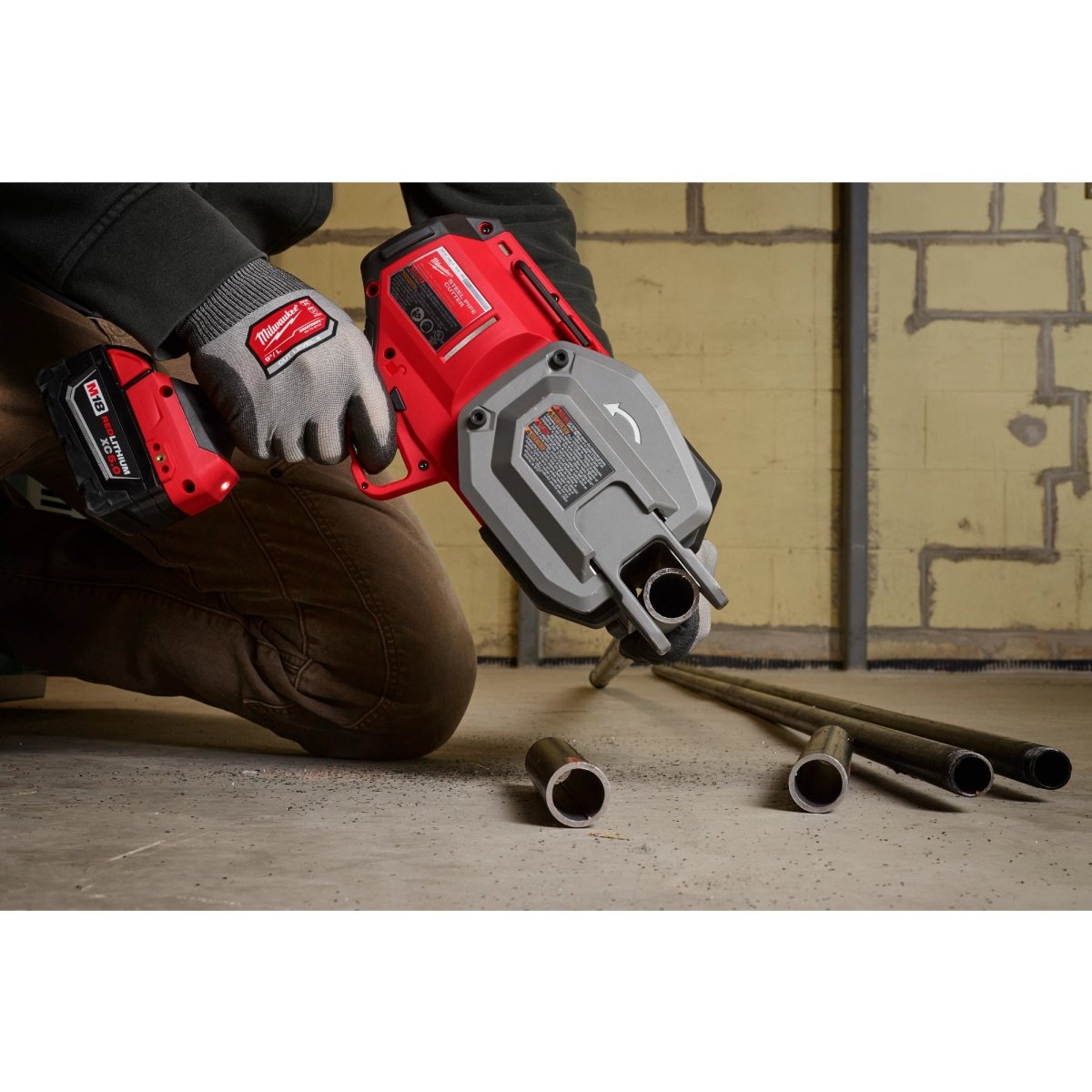 M18 FUEL™ ½” - 1” Steel Pipe Cutter - AAA Industrial Supply