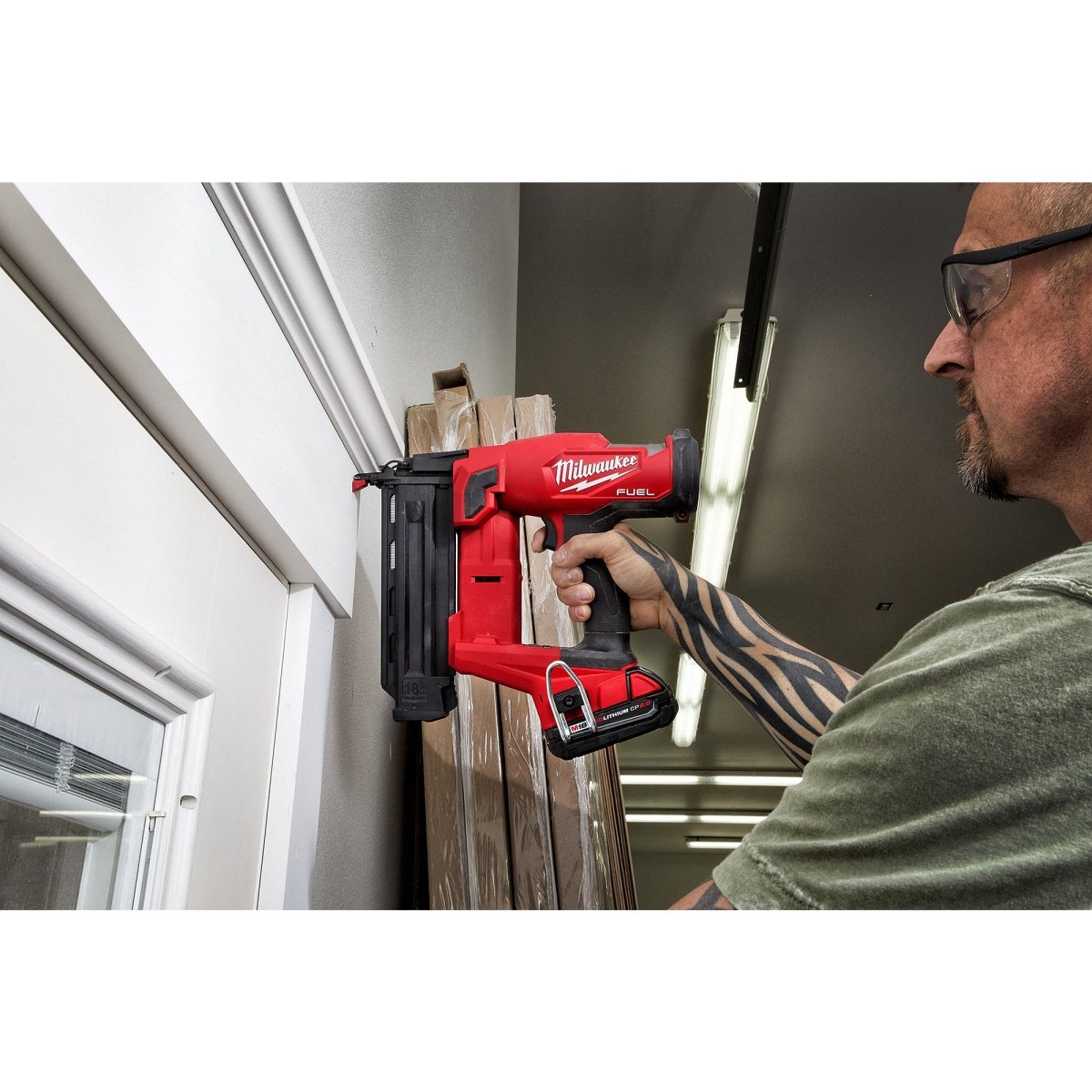 M18 FUEL™ 18 Gauge Brad Nailer Kit - AAA Industrial Supply