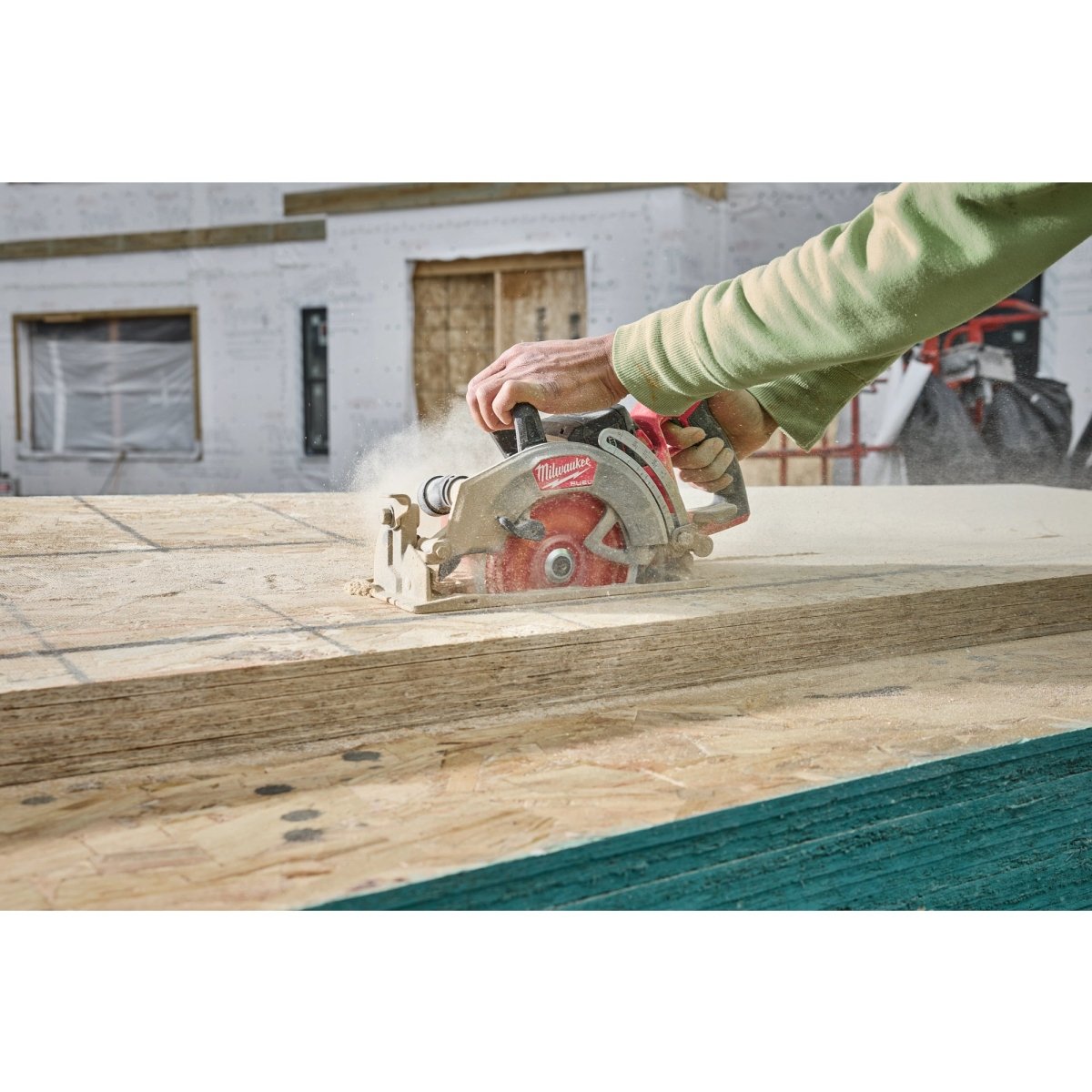 M18 FUEL™ 7 - 1/4" Rear Handle Circular Saw - AAA Industrial Supply