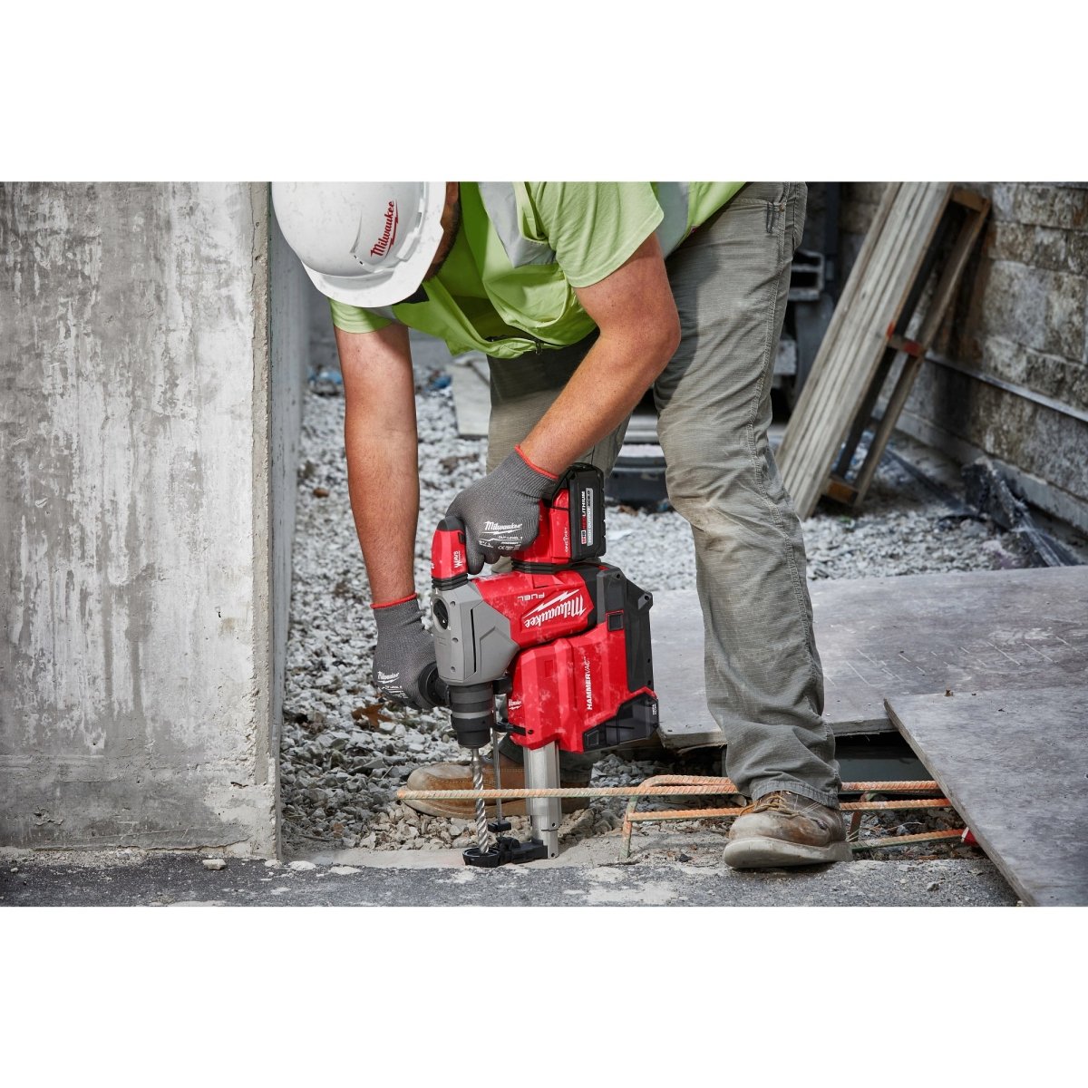 M18 FUEL™ HAMMERVAC™ 1 - 1/8" Dedicated Dust Extractor - AAA Industrial Supply