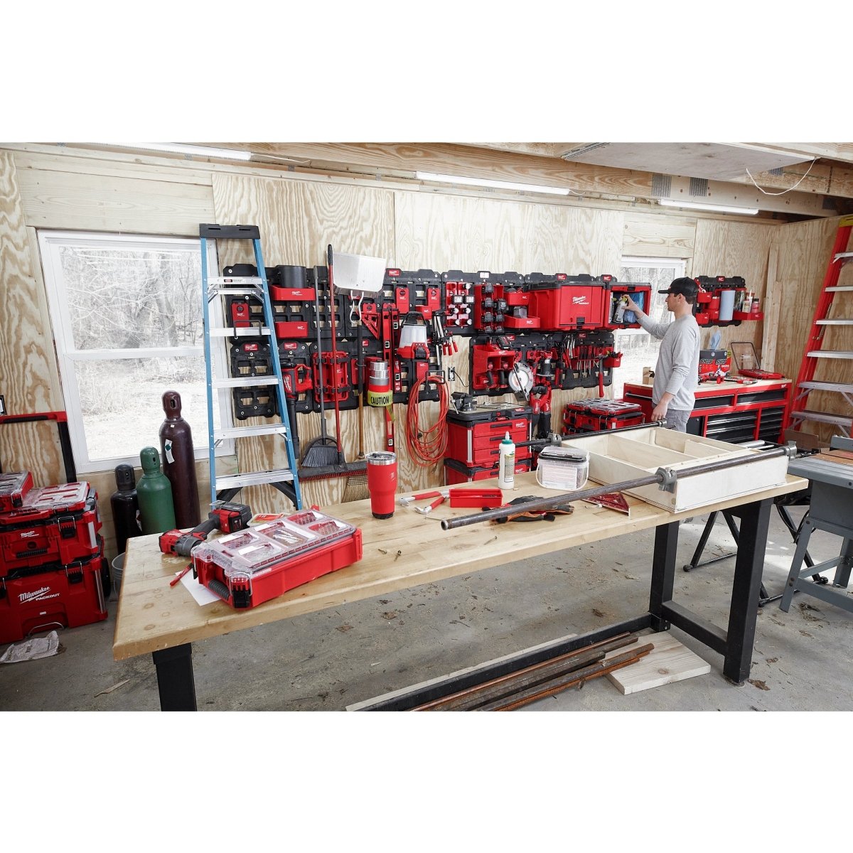 PACKOUT™ M12™ Battery Rack - AAA Industrial Supply