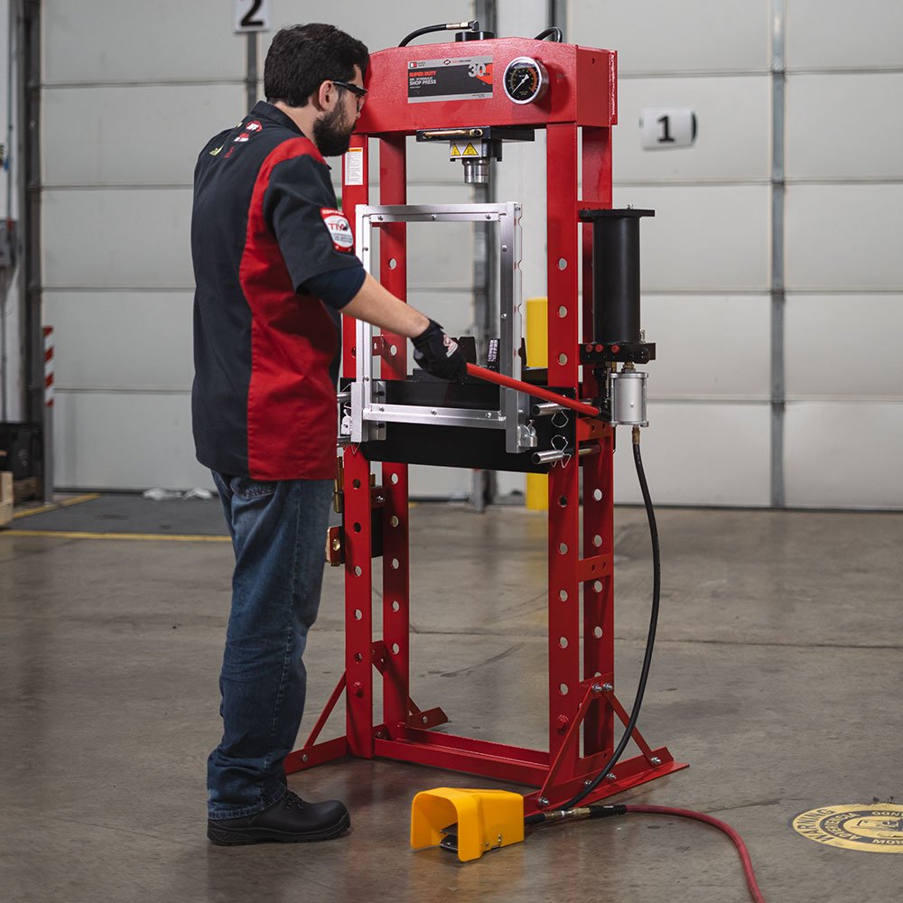 Shop Press - Super Duty - 30 Ton - AAA Industrial Supply