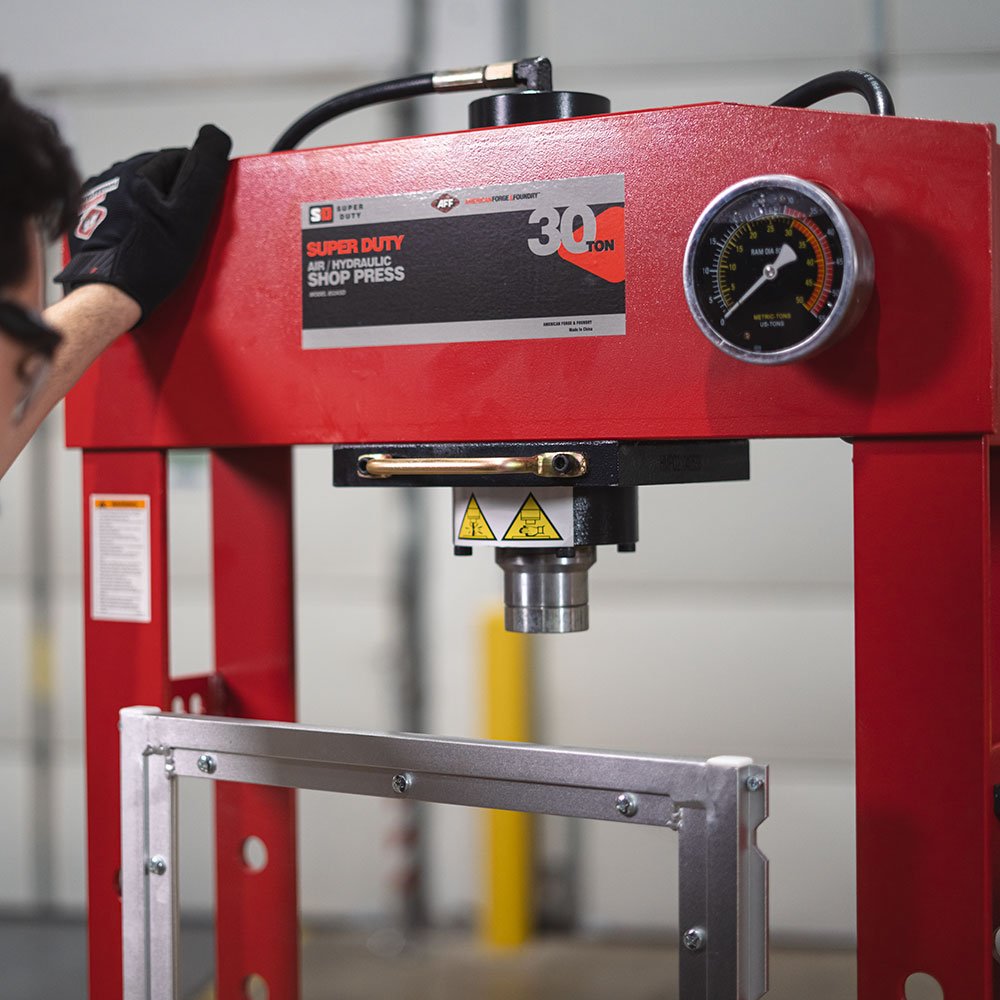 Shop Press - Super Duty - 30 Ton - AAA Industrial Supply