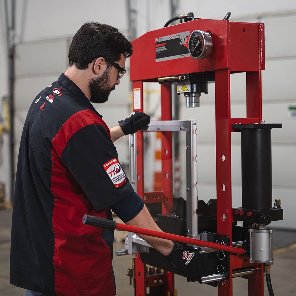 Shop Press - Super Duty - 30 Ton - AAA Industrial Supply