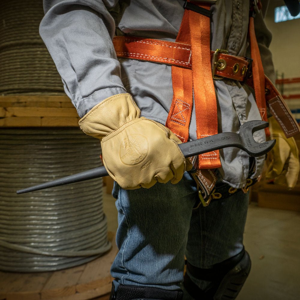 Spud Wrench, 1 - 1/8 - Inch Nominal Opening for Regular Nut - AAA Industrial Supply